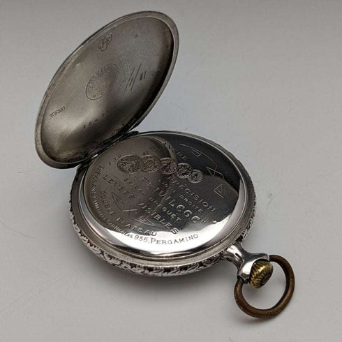 Reloj de bolsillo antiguo suizo PRIVILEGE, grabado con motivo de bolos, caja de plata, en buen estado de funcionamiento
