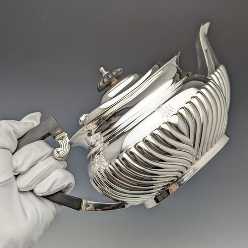 1906年 英国アンティーク 純銀(925シルバー) ティーポット 394g Barker Brothers