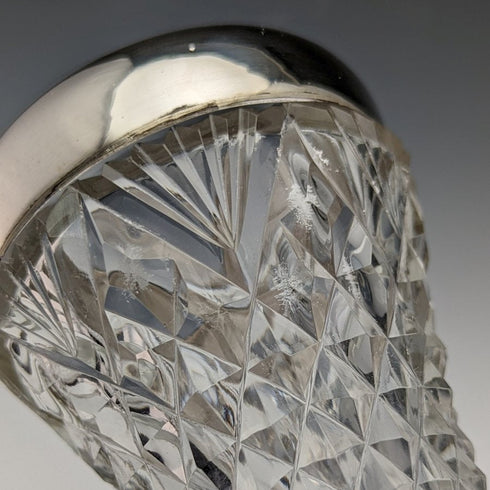 1901 年英國古董純銀裝飾切割玻璃花瓶 598 克 GE Walton & Co