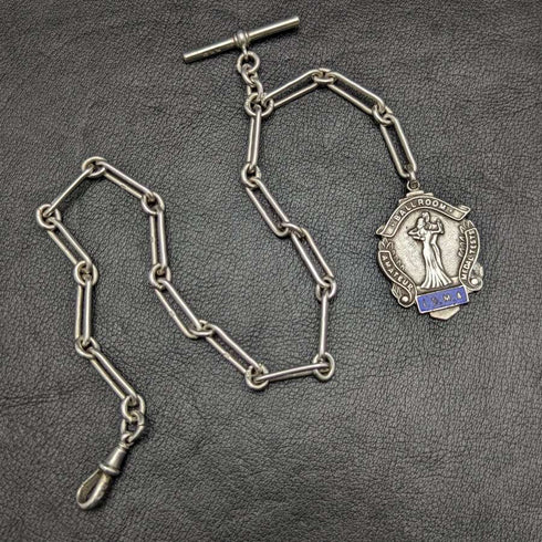 Cerca de 1920, cadena Albert antigua británica de plata esterlina (plata 925), 37 g, con medalla de dije
