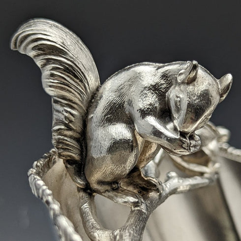 19 世紀末美國古董鍍銀松鼠裝飾堅果碗碟 481 克