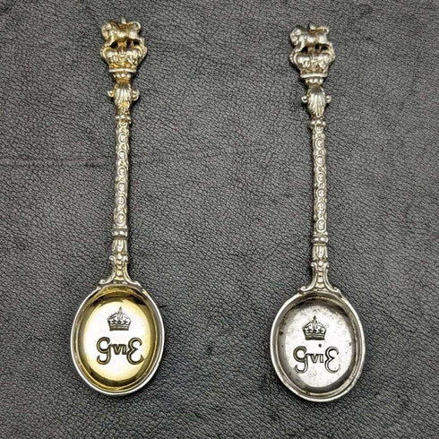 Par de cucharas conmemorativas de la coronación de Jorge VI, plata de ley (925) vintage británica de 1937, Barnard & Sons
