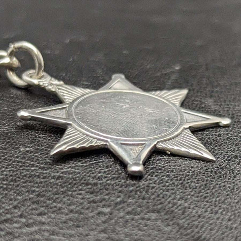 Cadena Albert de plata esterlina (925) antigua británica de alrededor de 1900, 55 g, con medalla tipo fob