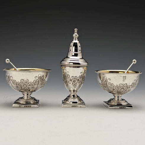 1887年頃 英国アンティーク 純銀 クルエ(調味料入れ)セット 箱入り