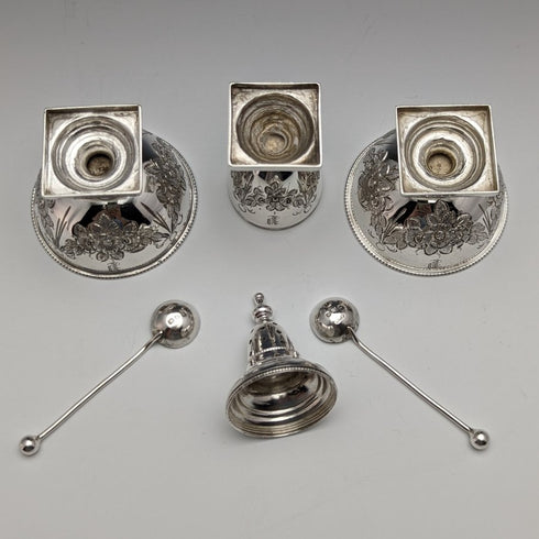 1887年頃 英国アンティーク 純銀 クルエ(調味料入れ)セット 箱入り