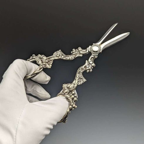 Tijeras para uvas de plata chapada, antigüedades británicas, con grabado de uvas, 102 g