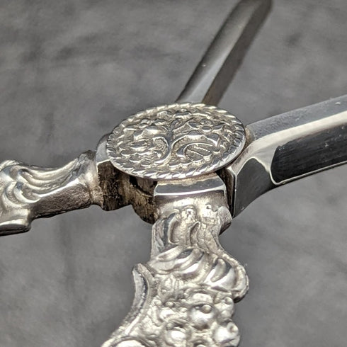 英国ヴィンテージ シルバープレート製 グレープシザー 葡萄彫刻 100g