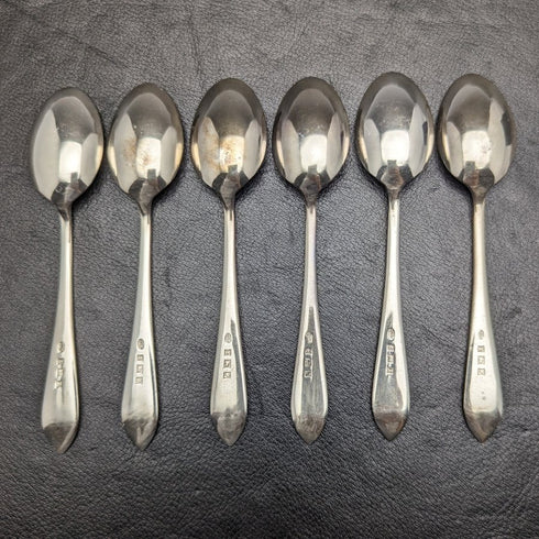 1958 British vintage sterling silver teaspoon set of 6 in a case