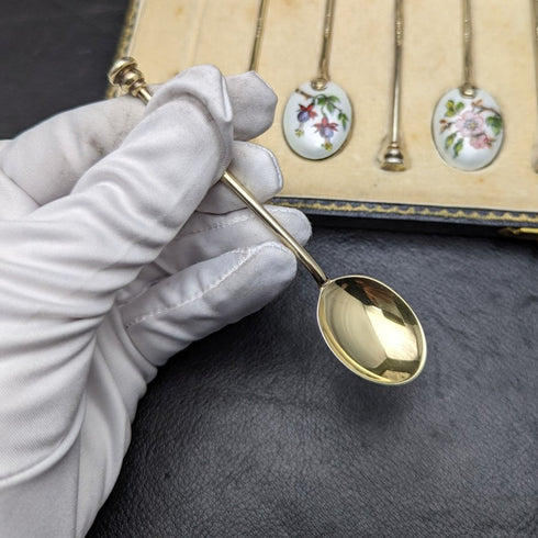 1963 British vintage sterling silver teaspoon set of 6 in enamel gold plated case