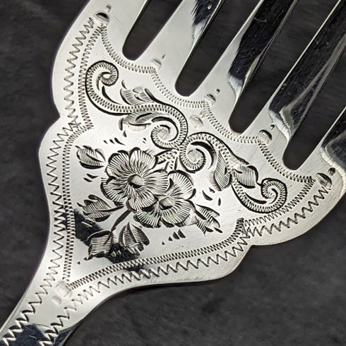 英国アンティーク シルバープレート製 フィッシュサーバーセット 白蝶貝ハンドル