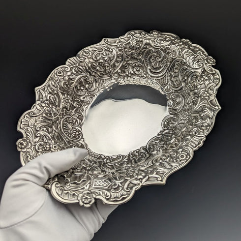 1900 年英國古董純銀浮雕碗 217 克 William Comyns