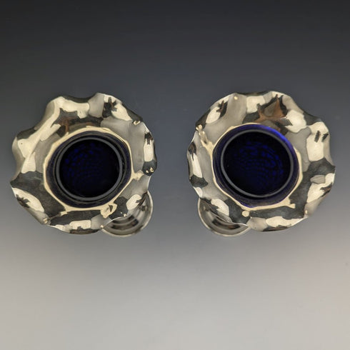 1906年 英国アンティーク 純銀製 大型花瓶ペア コバルトインナー