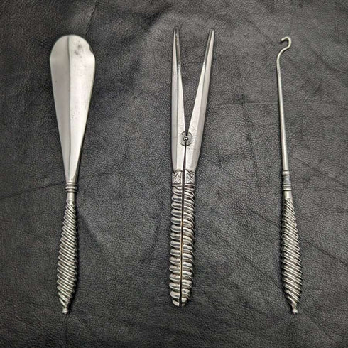 Circa 1892 British antique sterling silver handle accessory set in case