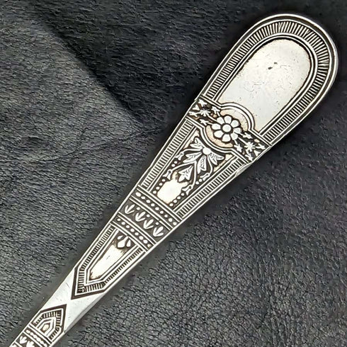 大約 1890 年英國古董鍍銀 Crisling 餐具套裝