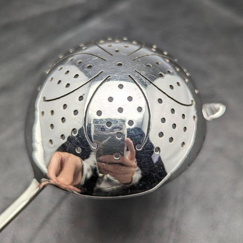 1917年 英国アンティーク 純銀製ティーストレーナー