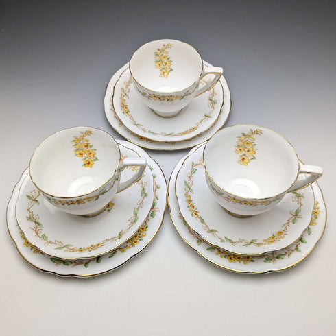 1940 British Gladstone teacup trio 3 sets