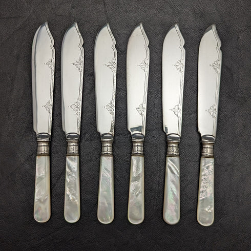 1930年 英国ヴィンテージ 白蝶貝ハンドル デザートカトラリーセット 6x2 レザーケース入