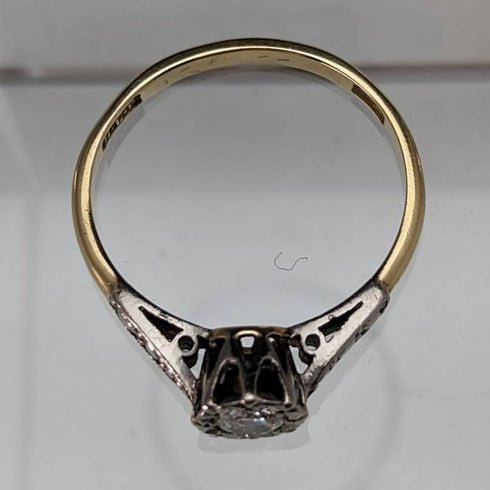 英国ヴィンテージアクセサリー 18金製リング 0.25ctダイヤモンド H L Brown