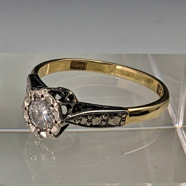 英国ヴィンテージアクセサリー 18金製リング 0.25ctダイヤモンド H L Brown