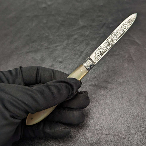 1902 British Antique White Pearl Shell Handle Pure Silver Engraving Blade Folding Pen Knife