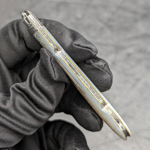 1910 年英國古董白珍珠貝殼手柄純銀雕刻刀片折疊筆刀