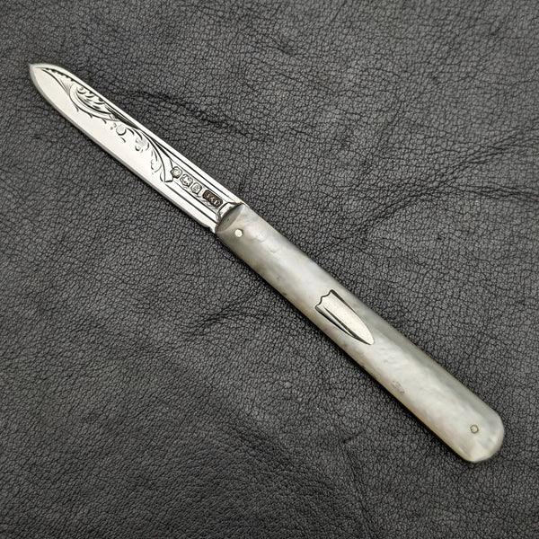 1924 British Antique White Pearl Shell Handle Pure Silver Engraved Blade Folding Pen Knife