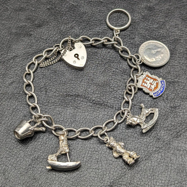 British vintage sterling silver charm bracelet 19g