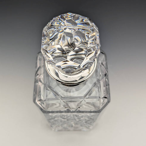 1977年 英国ヴィンテージ カットガラス 角型デキャンタ 純銀装飾 2000g