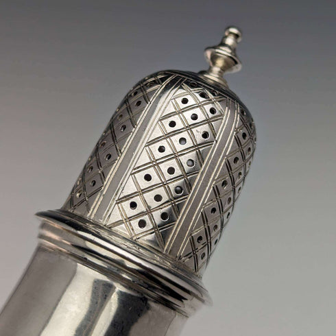 1946 British Vintage Sterling Silver Pepperette Seasoning Container