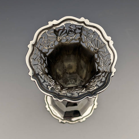 1903年 英国アンティーク 純銀製 花瓶 一輪挿し 81g Goldsmiths & Silversmiths