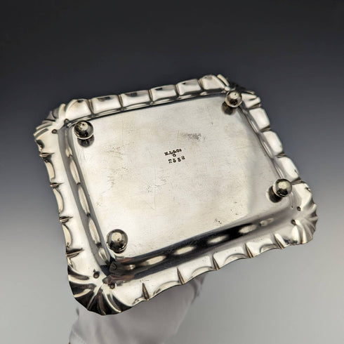 英国アンティーク シルバープレート製 花彫刻 トーストラック