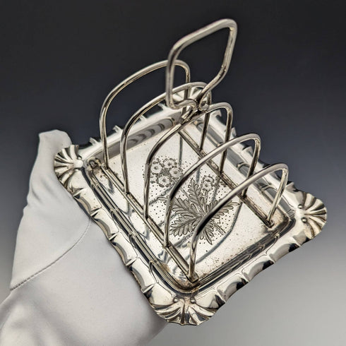 英国アンティーク シルバープレート製 花彫刻 トーストラック