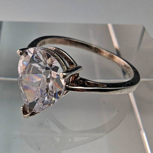 ヴィンテージ ジュエリー ドロップ型ジルコニア スターリングシルバーリング