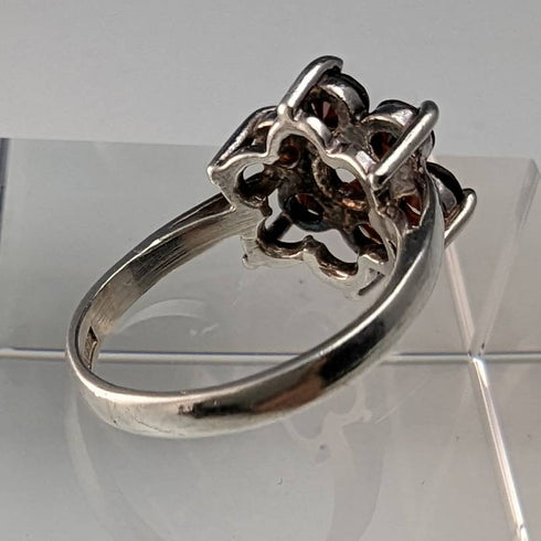 British Vintage Jewelry Garnet Sterling Silver Ring