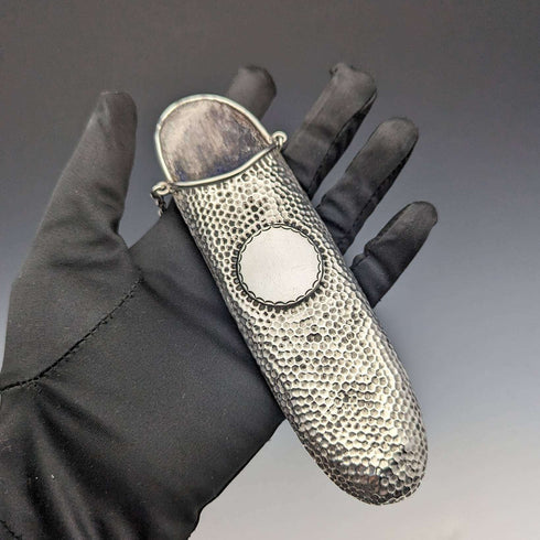 1902 年英國古董純銀腰帶眼鏡盒