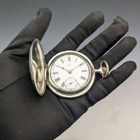 1910 年左右古董歐米茄懷錶花卉雕刻銀色側面獵手錶殼效果很好