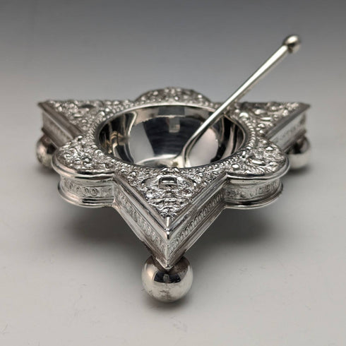 British antique silver plate salt dish & spoon 6 pair set in case