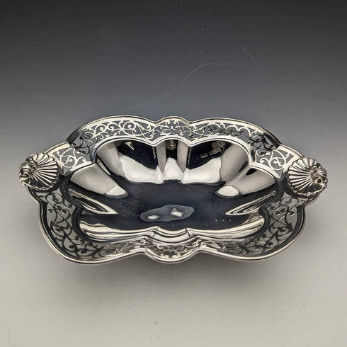 1902 年英國古董純銀盤子 141 克哈里森兄弟