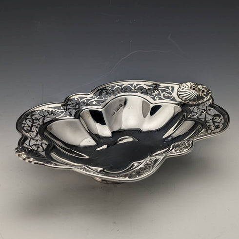 1902 年英國古董純銀盤子 141 克哈里森兄弟