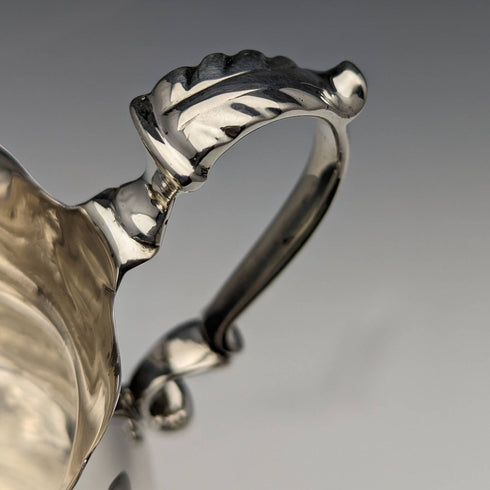 1905 British antique sterling silver cream jug 160g