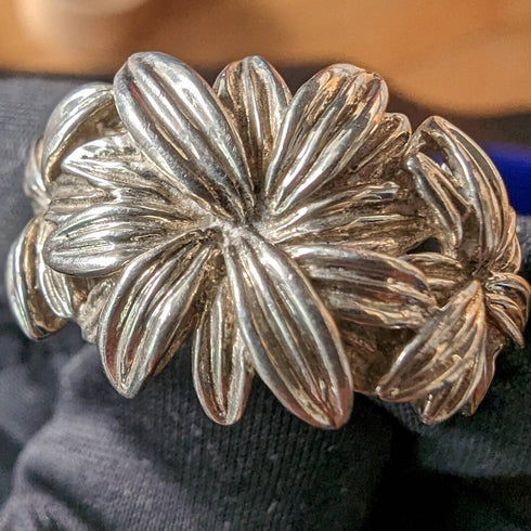 British Vintage Jewelry Flower Engraving Sterling Silver Ring