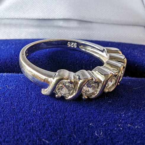 British Vintage Jewelry Cubic Zirconia x5 Sterling Silver Ring