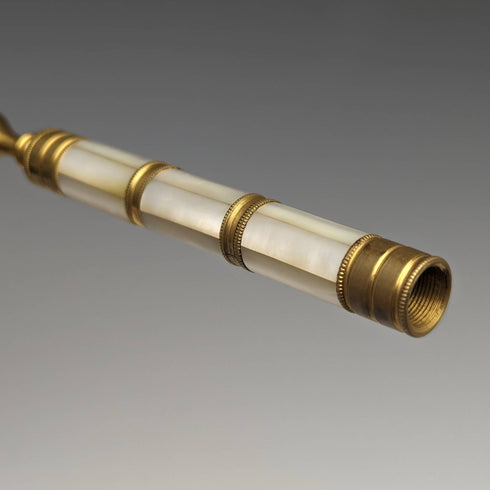 フレンチヴィンテージ 白蝶貝装飾 ハンドル付きオペラグラス IRIS PARIS