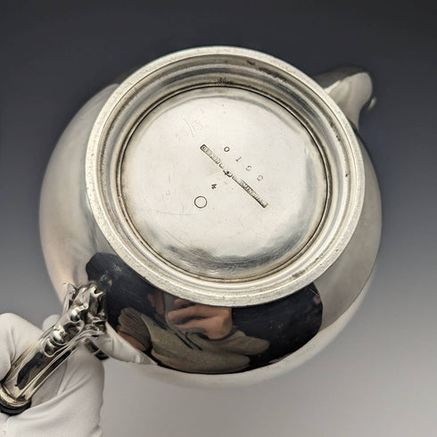 英国ヴィンテージ シルバープレート製ティーポット ヴィクトリアンスタイル