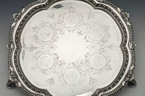 サルヴァ – SILVER-LUG