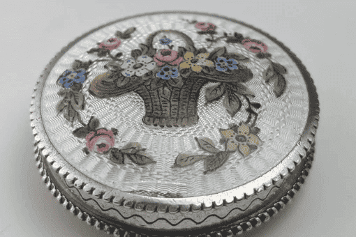 彫金とエナメルの融合「ギロシェエナメル装飾」 – SILVER-LUG