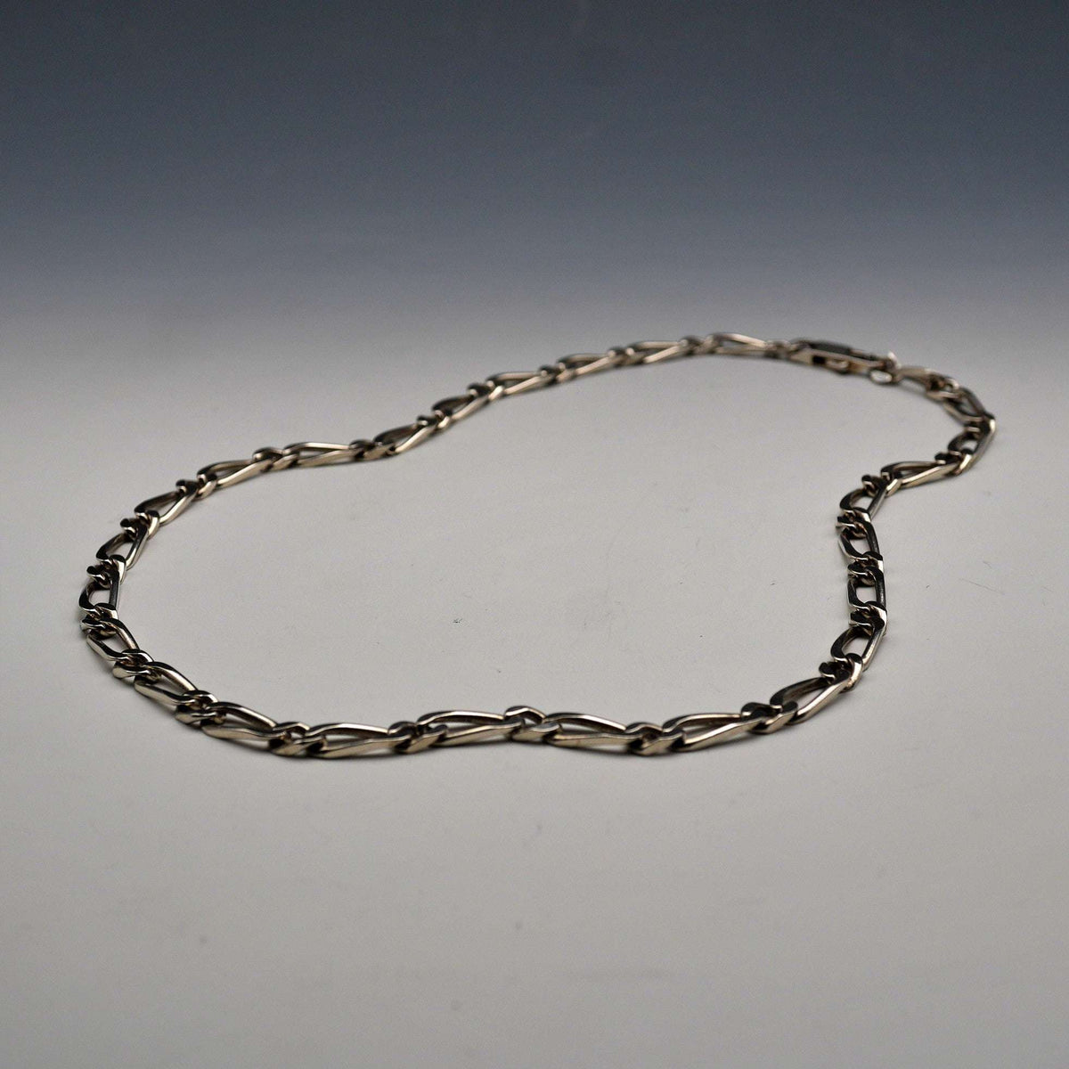 ヴィンテージ フィガロチェーン 純銀製ネックレス 56cm 44g – SILVER-LUG