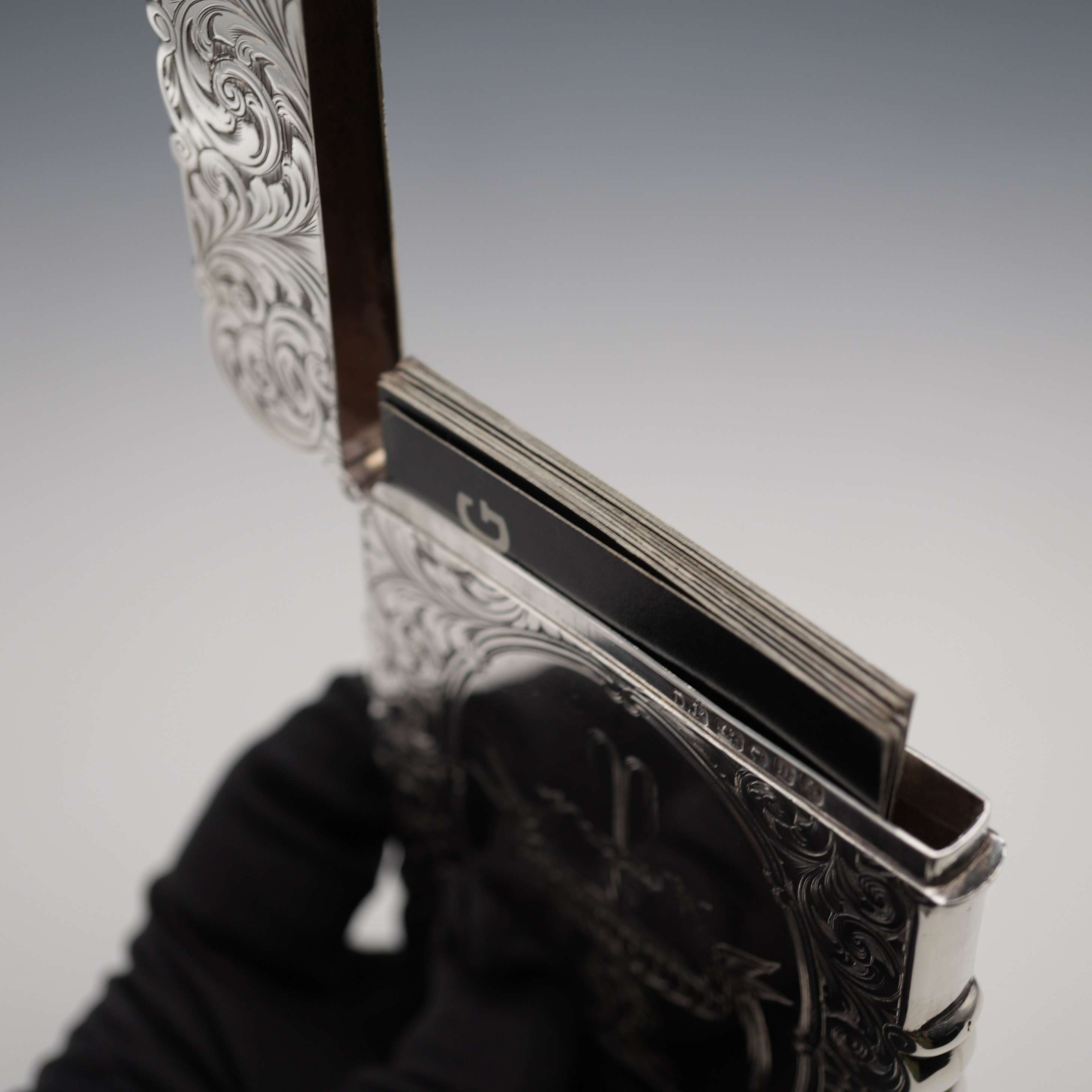1852年 英国アンティーク 純銀製カードケース 70g David Pettifer