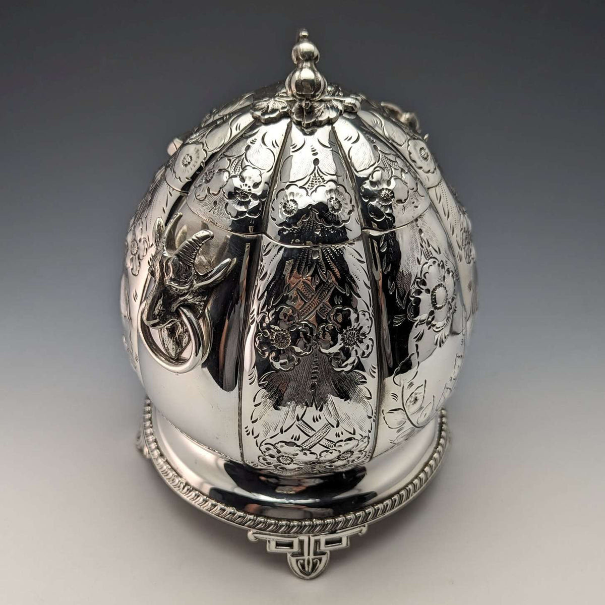 1880年代 英国アンティーク シルバープレート製 クッキージャー George Cutts & Sons – SILVER-LUG