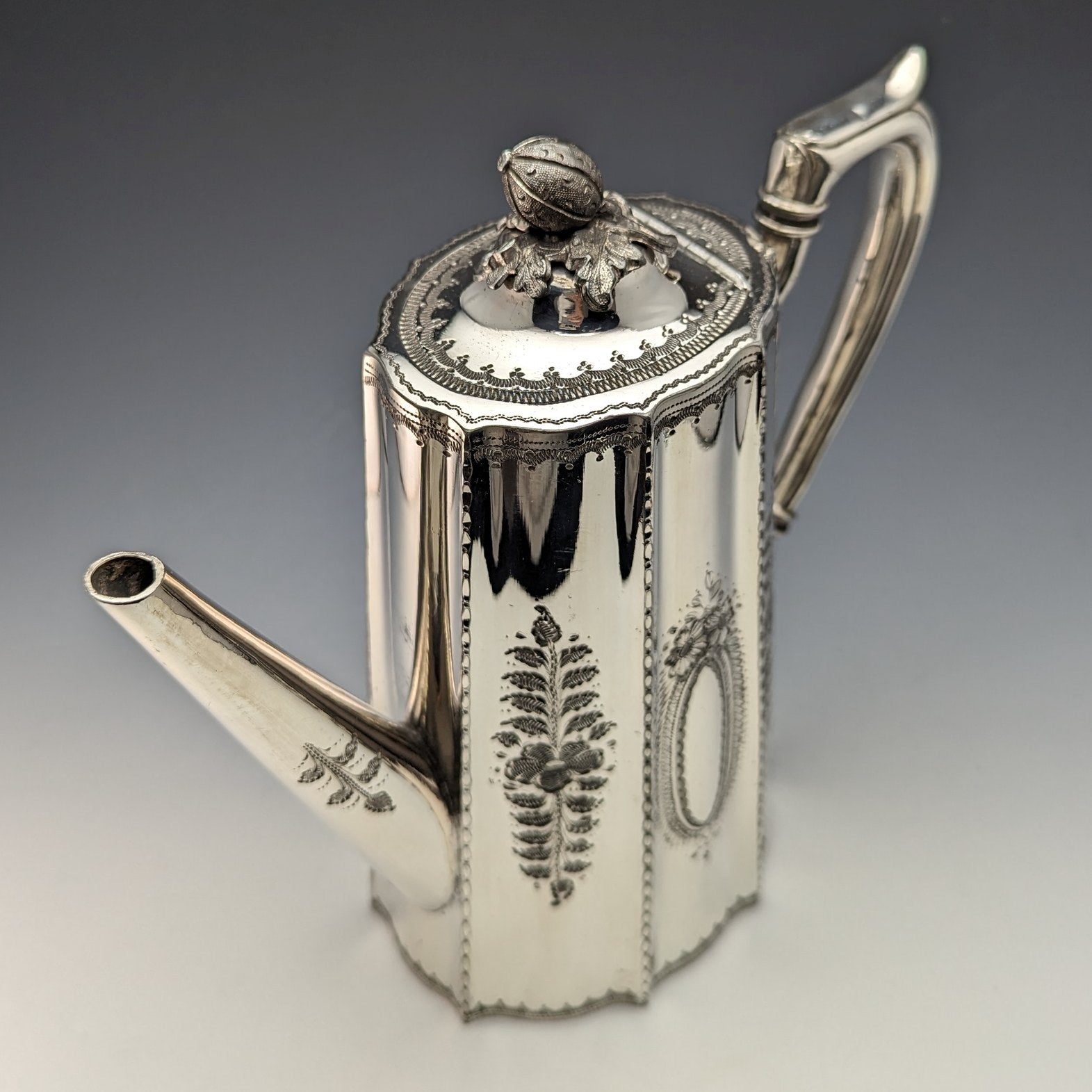 1890年頃 英国アンティーク シルバープレート製 コーヒーポット 